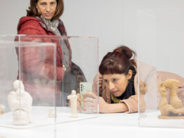 un continuum comu art contemporani arte contemporáneo arqueologia arqueología ivam alcoi alcoy tono vizcaino estevan